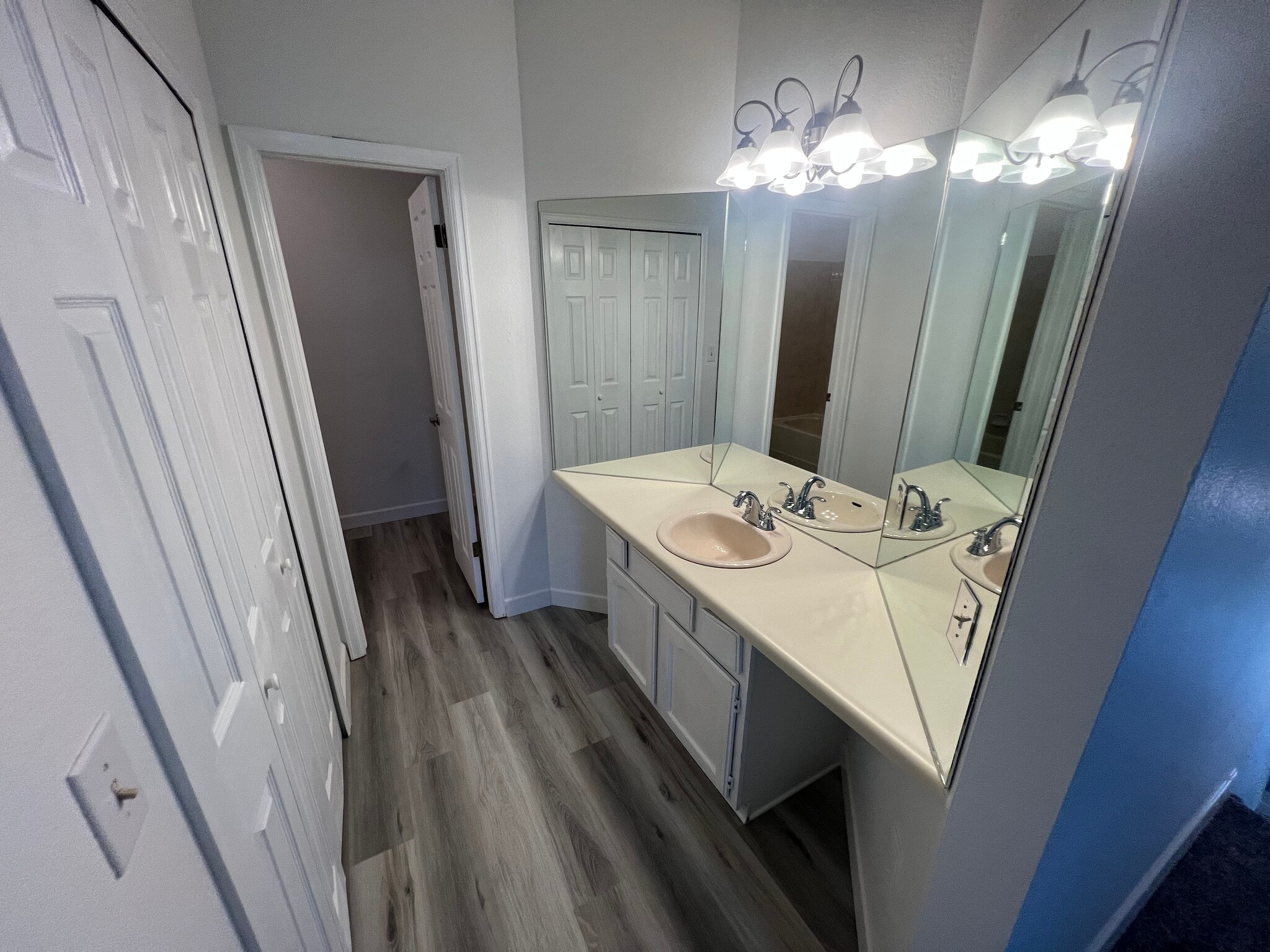 Building Photo - 7872 Brandy Cir