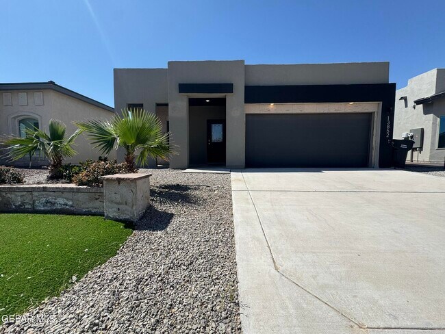 Primary Photo - 13852 Paseo Alegre Ave
