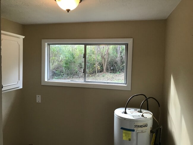 Building Photo - **UPCOMING**3 or 4 Bedroom / 1.5 Bathroom Home for Rent in Columbus, GA