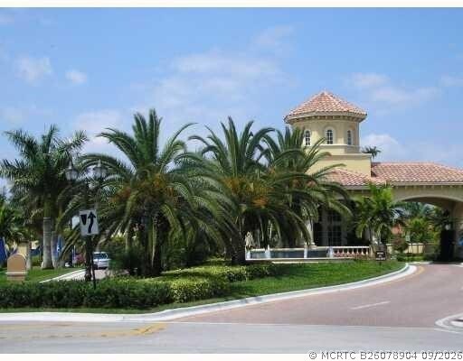 Building Photo - 5091 SW 173rd Ave