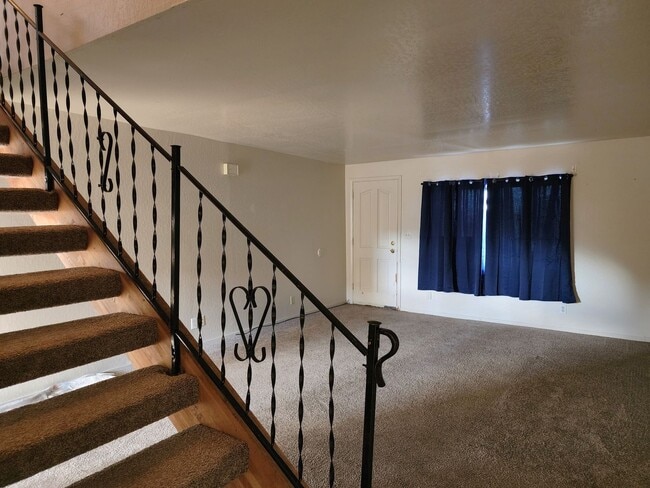 Building Photo - Silverado104