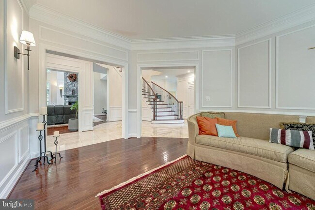 Building Photo - 18852 Ridgeback Ct