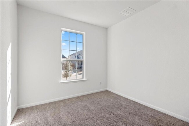 Building Photo - 133 Grn Knl Ln