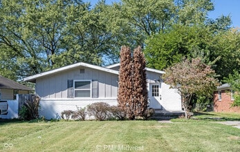 Building Photo - 330 Hugo St