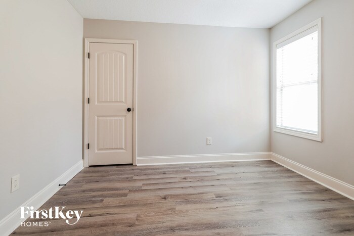 Building Photo - 301 Emily Forest Way