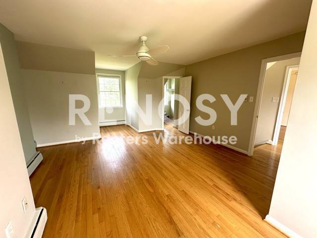 Building Photo - 14697 Roxbury Rd