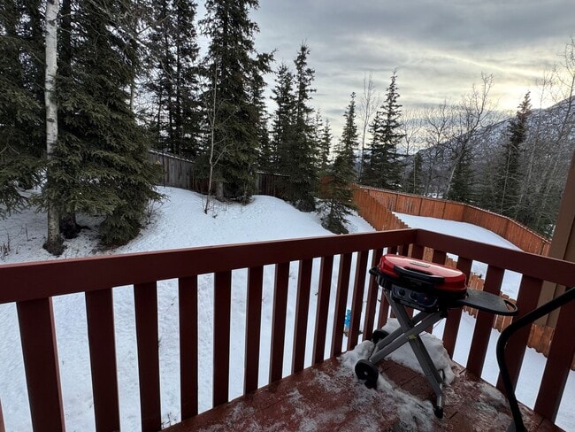 Building Photo - 19448 Highland Ridge Dr