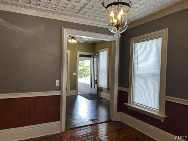 Building Photo - 729 Otisco St