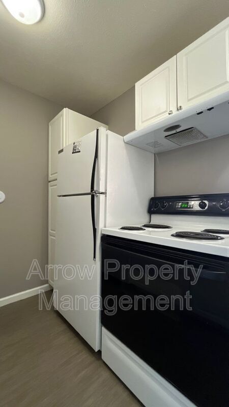 Building Photo - 1111 E Street