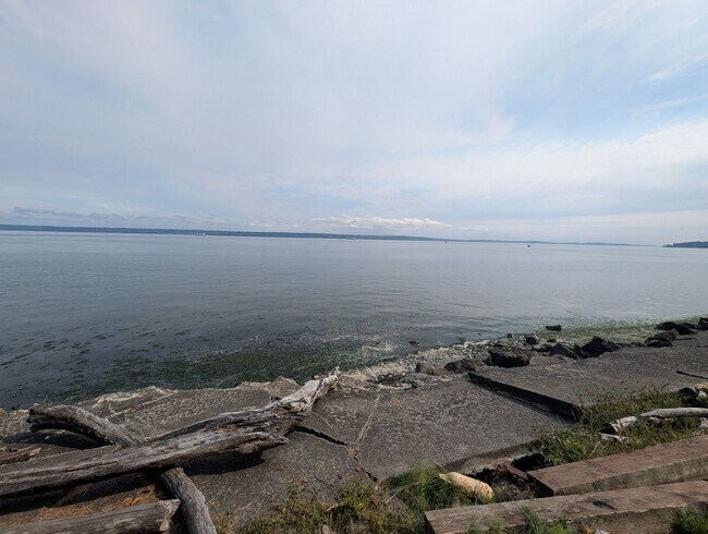 Building Photo - A Storybook Dream in Kingston, Available Now! Lowbank Waterfront, Beach Access, Panoramic Views &...