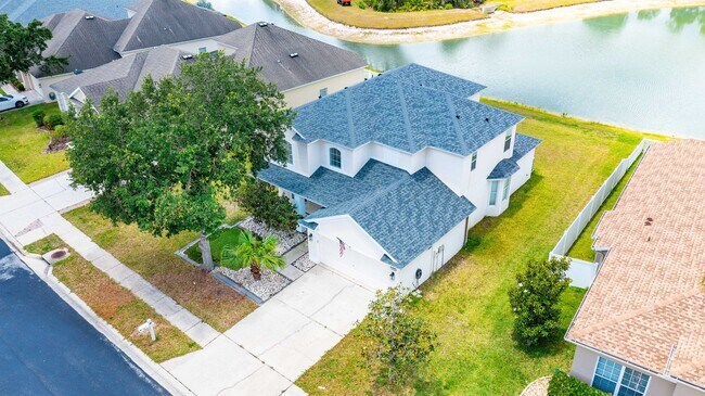 Building Photo - 4/3.5 in Wesley Chapel!