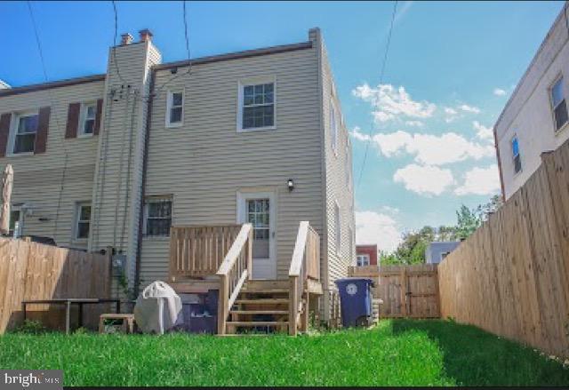 Building Photo - 3007 16th Rd S