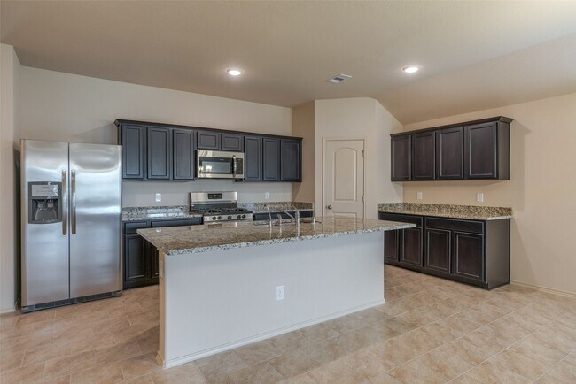 Building Photo - 23603 Umbrella Pine Dr