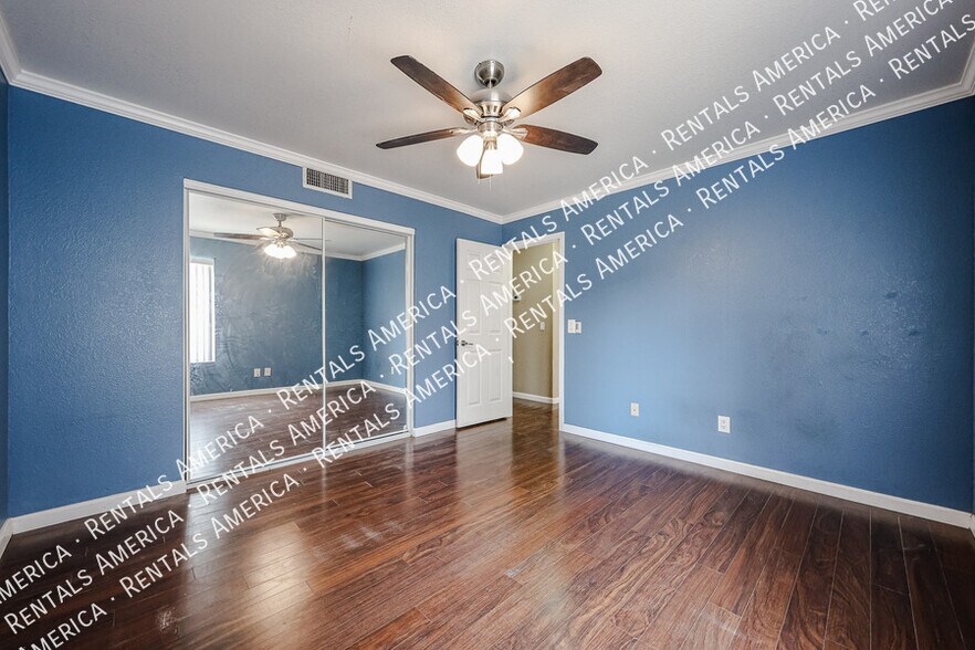 Building Photo - 1241 N Longmore St