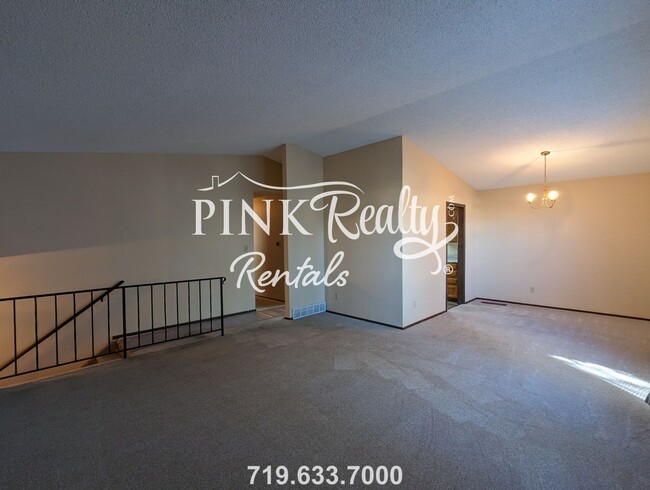 Building Photo - 4025 Cantrell Dr