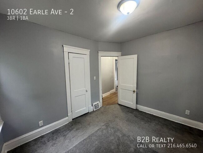 Building Photo - 10602 Earle Ave