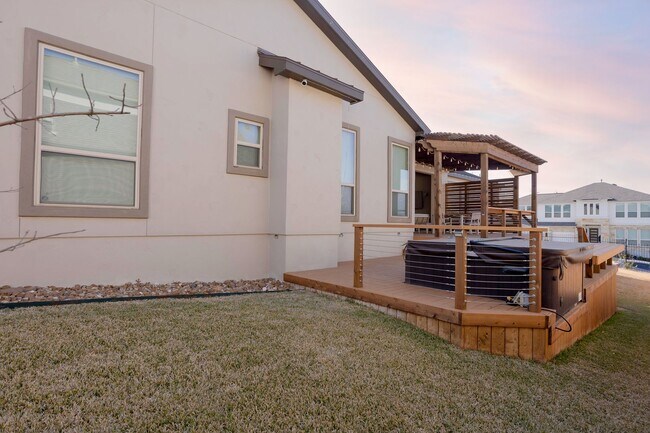 Building Photo - Home for Rent