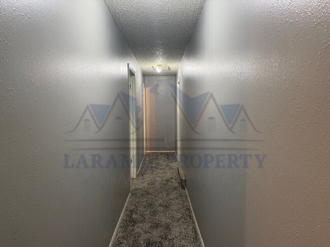 Building Photo - 714 Downey St