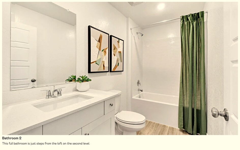 Building Photo - 4457 Buckingham Ave