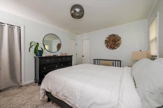 Building Photo - 614 Franklin Blvd