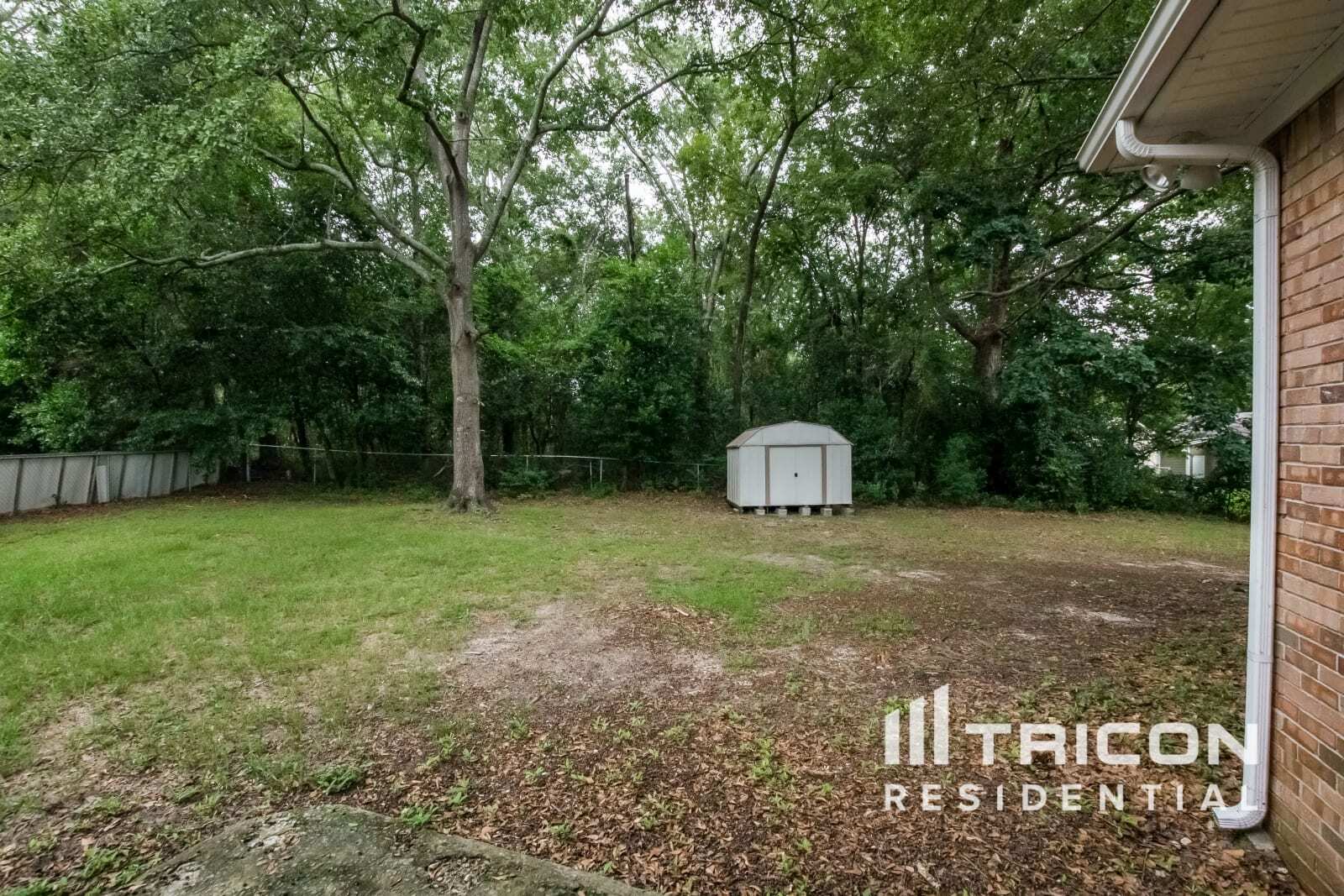 Building Photo - 504 Thyme Dr