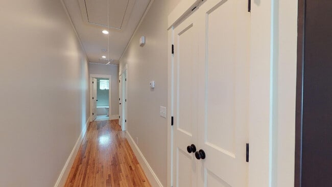 Building Photo - Beautiful Renovated Duplex in Wilmore!