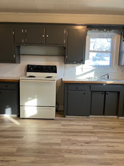 Building Photo - 832 S Fort Ave