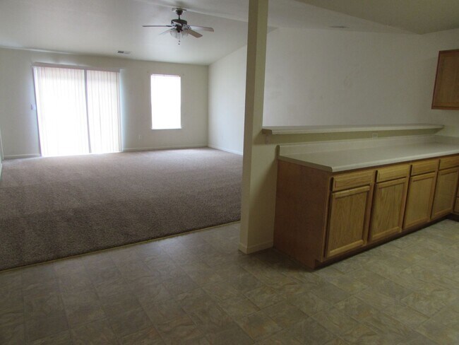 Building Photo - 20900 Hartsburg Ln