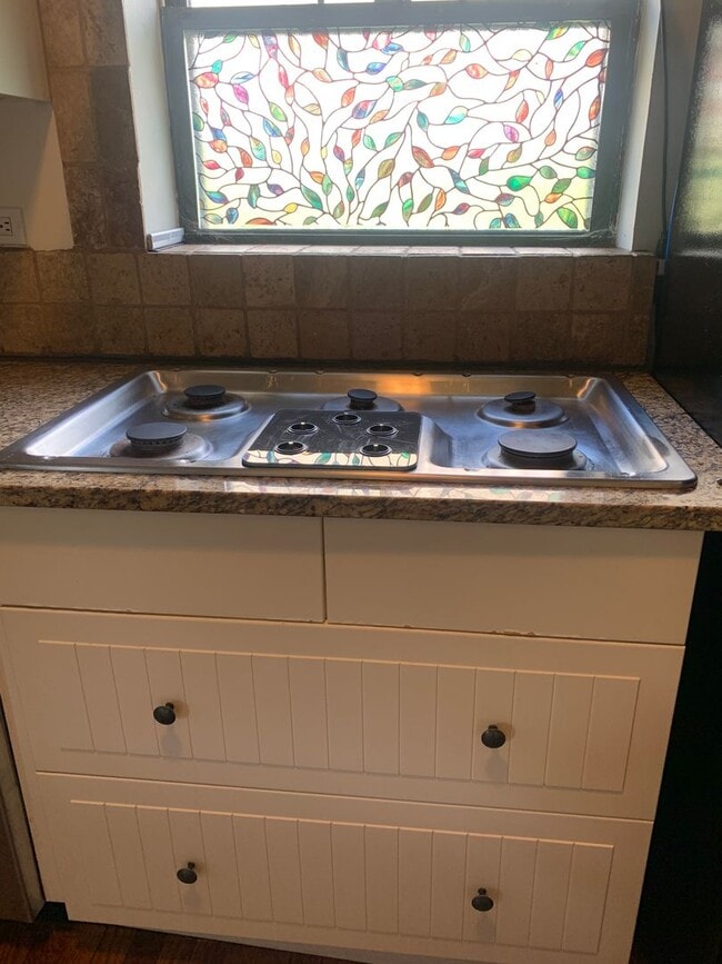 Building Photo - 3 Bedroom Single Family Home with Garage in Mount Washington!