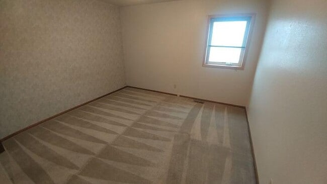 Building Photo - 2 bedroom in Billings MT 59102