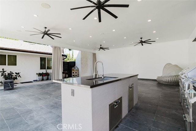 Building Photo - 11072 Chimineas Ave