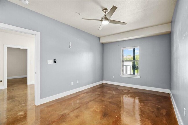 Building Photo - 1807 Poquito St