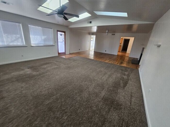 Building Photo - 3bed 2bath Northwest Reno Home, A must see