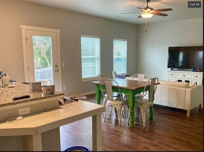 Building Photo - 618 NW 175th St