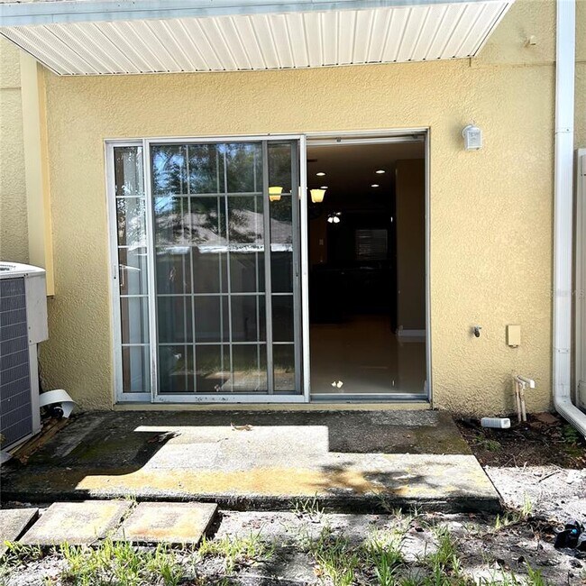 Building Photo - 2568 Hidden Cove Ln