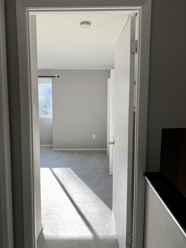 Master Bedroom Doorway - 7359 Hickory Log Cir