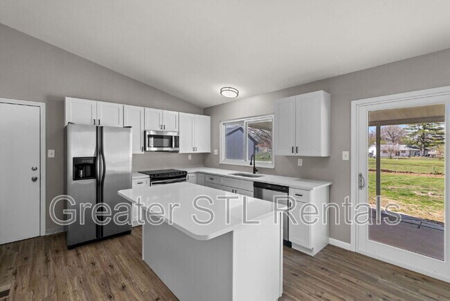 Building Photo - 208 Laurelwood Dr