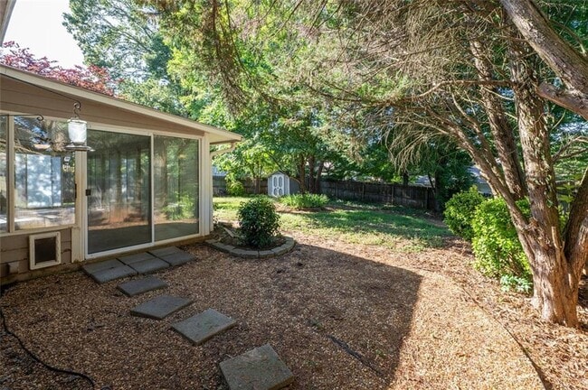 Building Photo - 2638 English Oaks Ln NW