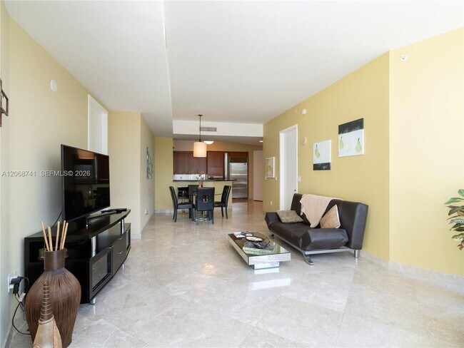 Building Photo - 18101 Collins Ave