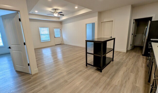 Building Photo - Reserve Mahomet 2bd/2Bath House
