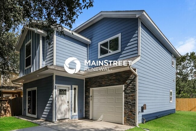 Building Photo - 3 Bedroom Pet-Friendly Home in HOUSTON, TX with Main Street Renewal