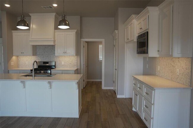Building Photo - 5216 Bing Cir