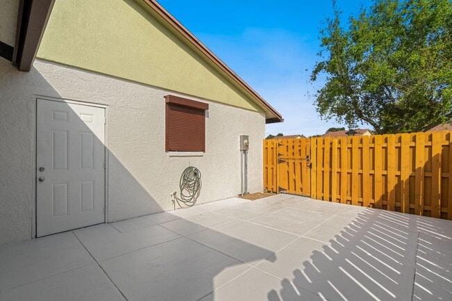 Building Photo - 3830 Coco Loba Ln