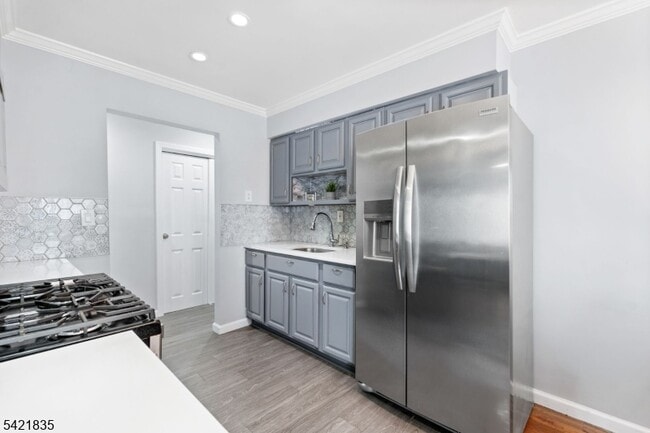 Building Photo - 401 US-22