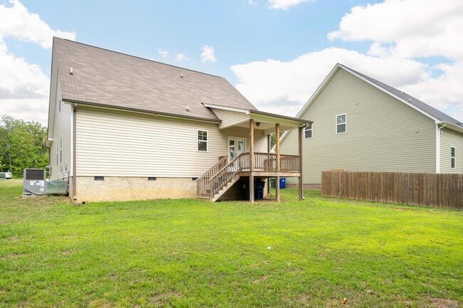 Building Photo - 1725 Oakvale Dr