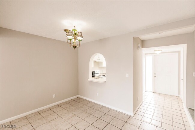 Building Photo - 1123 SW 48th Terrace