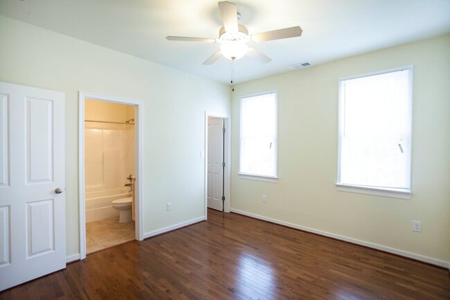 Building Photo - 613 N 21st St