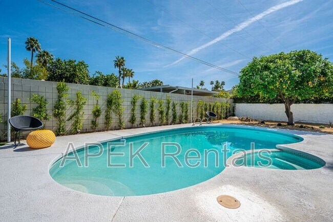 Building Photo - 1970 S Joshua Tree Pl