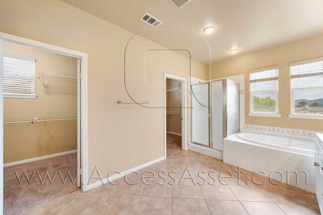 Building Photo - Stunning Luxury Living in Temecula | Expansive 4-Bedroom Masterpiece