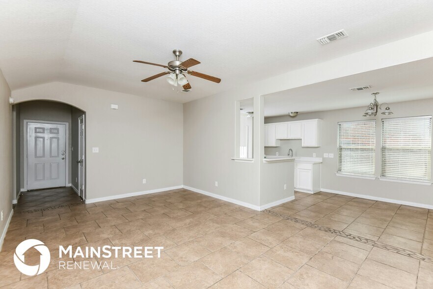 Building Photo - 8116 Raleigh Dr